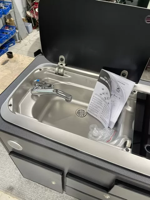 Bongo deluxe kitchen unit view 56346